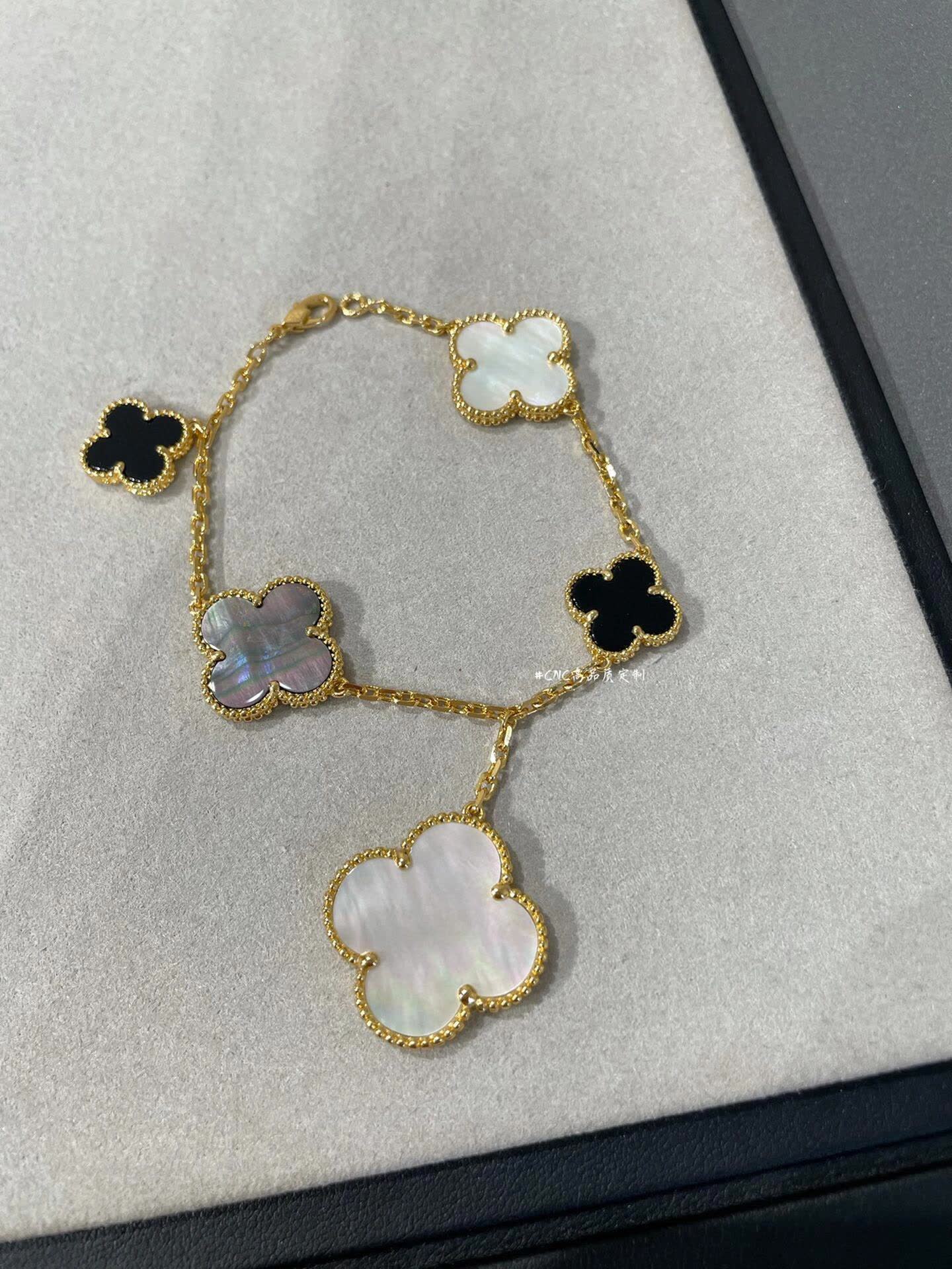 Van Cleef & Arpels Vintage Alhambra Gold Bracelet